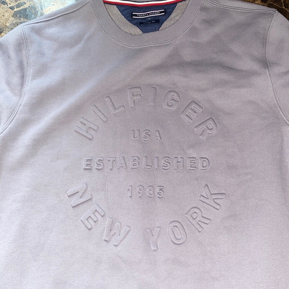 Tommy Hilfiger sweater